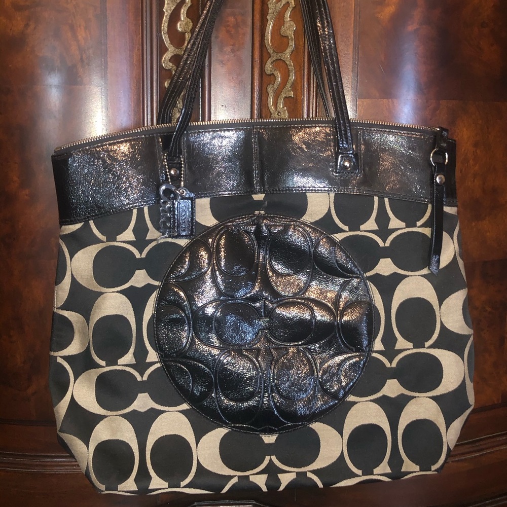 Coach Laura Signature Handbag